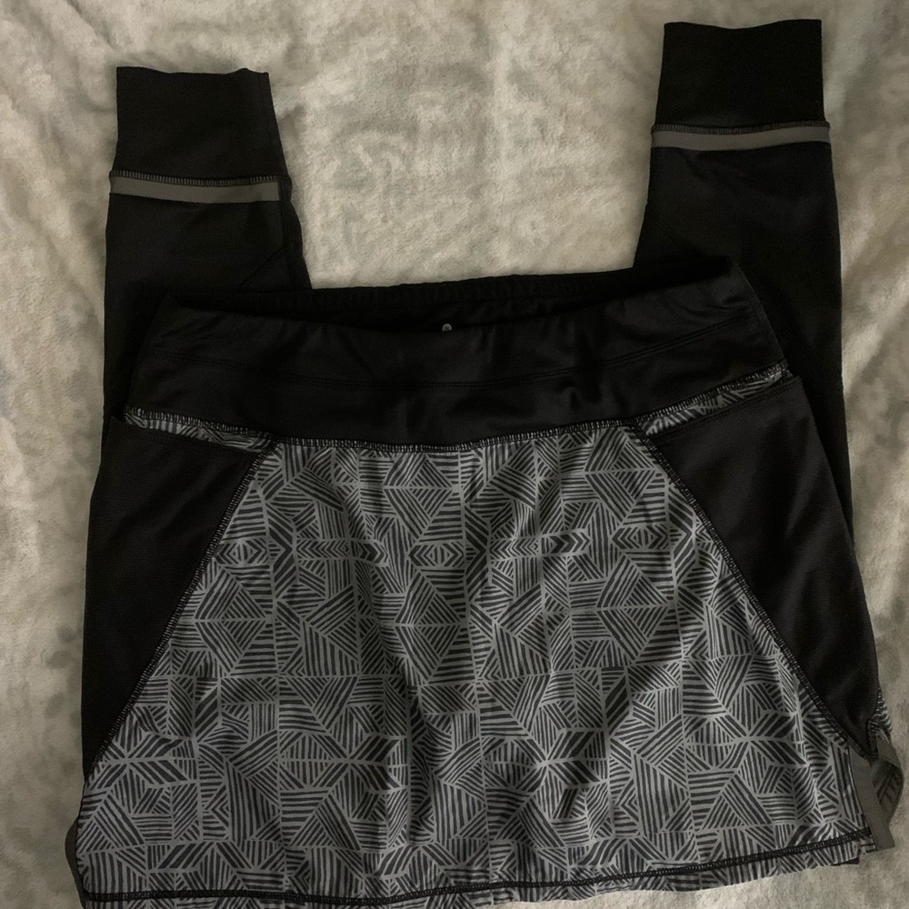 Athleta Women's Be Free 2 in 1 Skirt Leggings